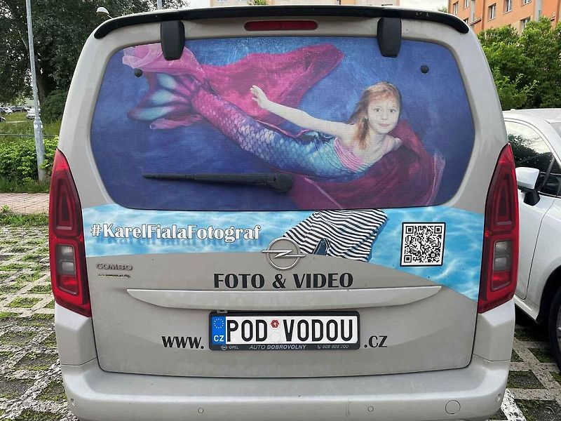 Vítězná fotografie 2. kola fotosoutěže O nejkurióznější SPZ 2026.