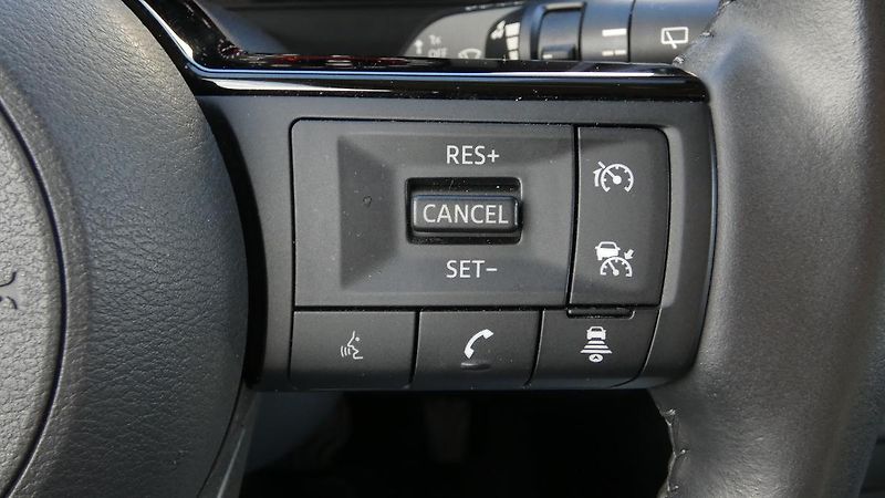 Nissan X-Trail e-POWER e-FORCE 4WD - 213 k CO - fotka 12 z 22