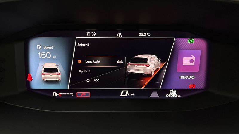 Seat Leon 2.0 TDI DSG FR Sportstourer - fotka 10 z 26