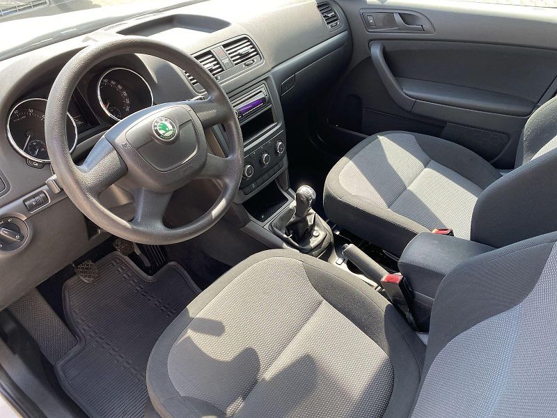 Škoda Yeti (2009) 1.2 Active - fotka 7 z 22