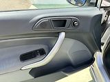 Ford Fiesta 1.3i, 44kW, Klima, Výhřevy - náhled 11