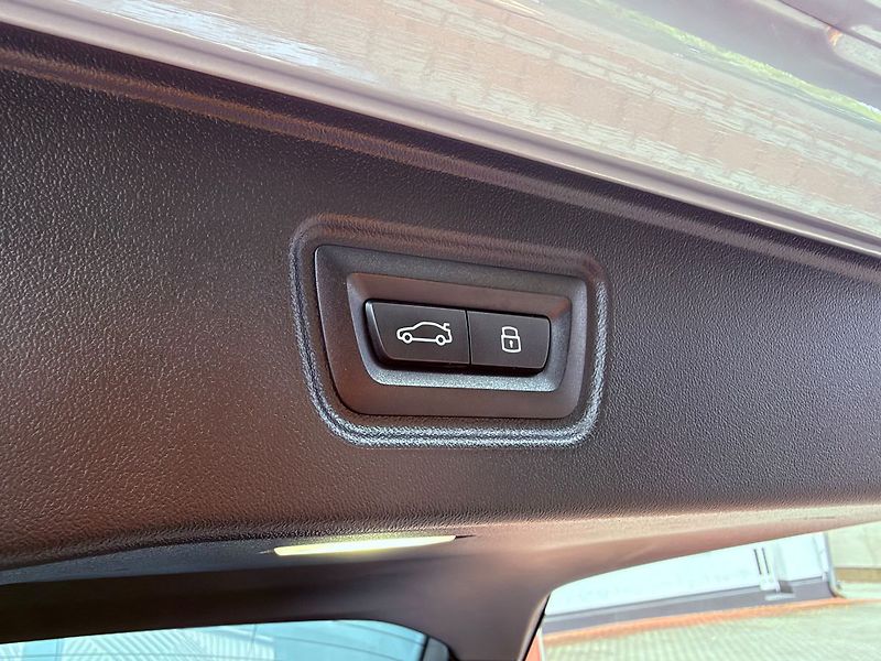BMW Řada 5 540d xDrive, Serviska, Záruka - fotka 12 z 37
