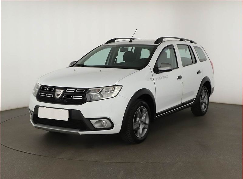 Dacia Logan (2018) 0.9 TCe, ČR,1.maj, Navi - fotka 2 z 15
