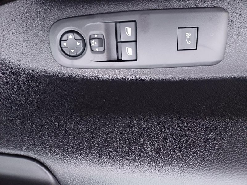 Peugeot Partner (2026) Furgon L2 1000 1.5 BlueHDi 100 - fotka 10 z 22