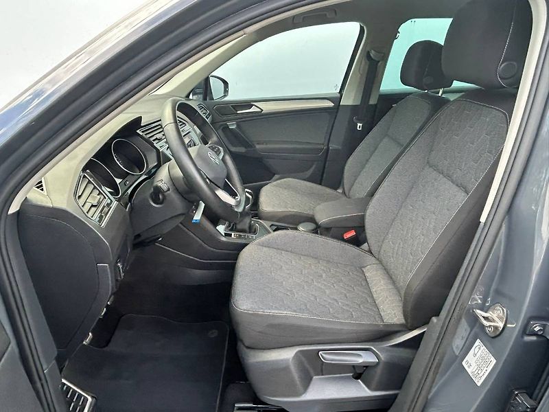 Volkswagen Tiguan (2023) 1.5 TSI 110kW MOVE manuál - fotka 6 z 31