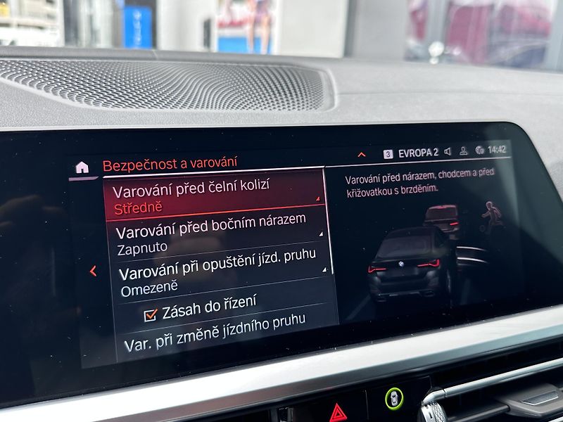 BMW Řada 4 M440i xDrive GranCoupé - fotka 16 z 29