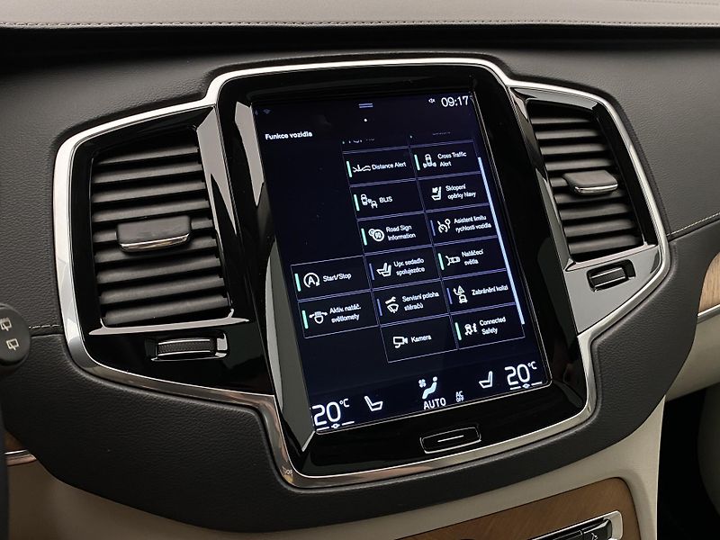 Volvo XC90 D5 AWD INSCRIPTION REZERVACE - fotka 44 z 56