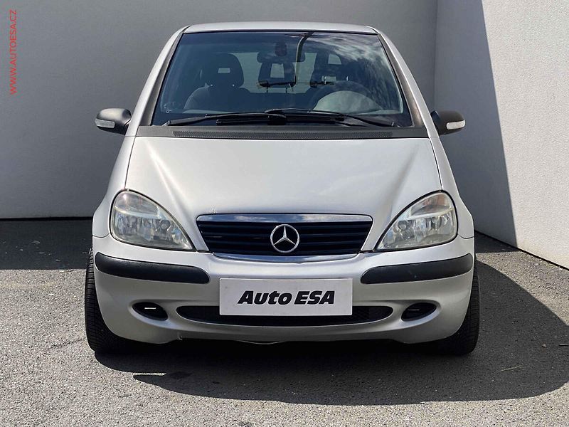 Mercedes-Benz Třídy A (2003) 1.4i 140, AC - fotka 2 z 16