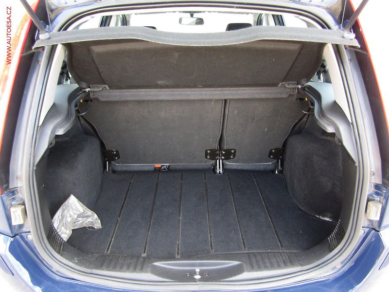 Ford Fusion (2010) 1.4i, 1.maj,ČR, AC - fotka 7 z 14