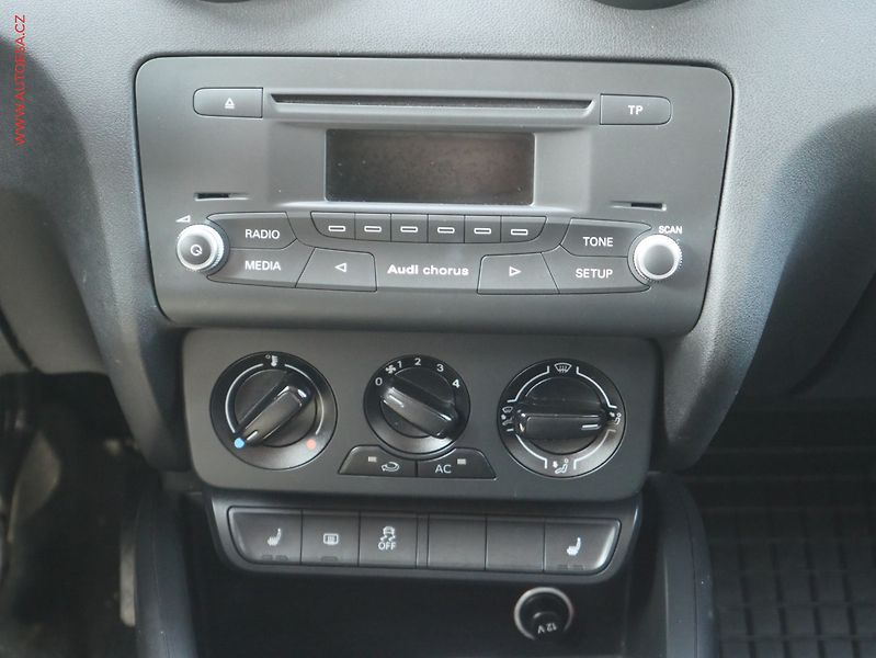 Audi A1 (2014) 1.2 TFSi, Attraction, bixen - fotka 9 z 20
