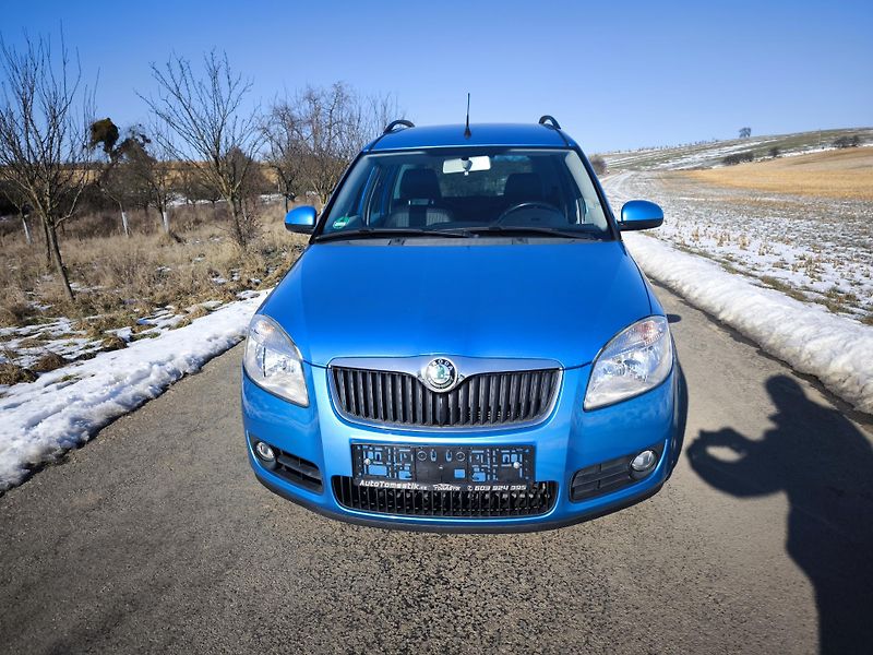 Škoda Roomster (2007) 1,4i16V STYLE - fotka 2 z 58