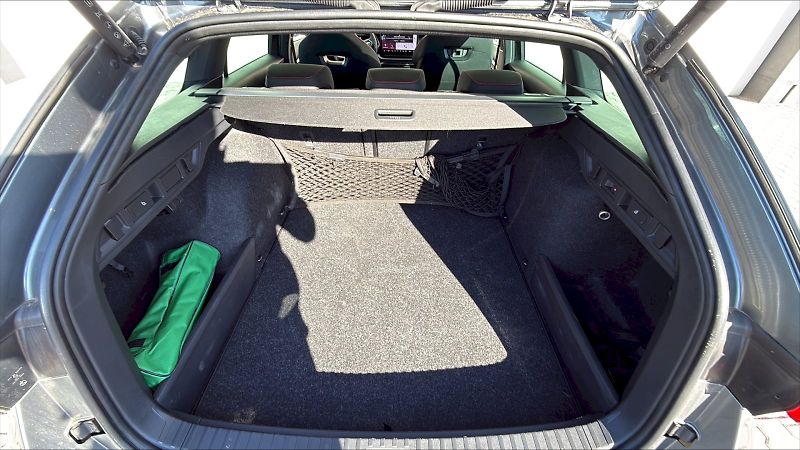 Škoda Octavia (2025) COMBI RS 2,0 TSI 195 KW 7-STUP - fotka 10 z 26