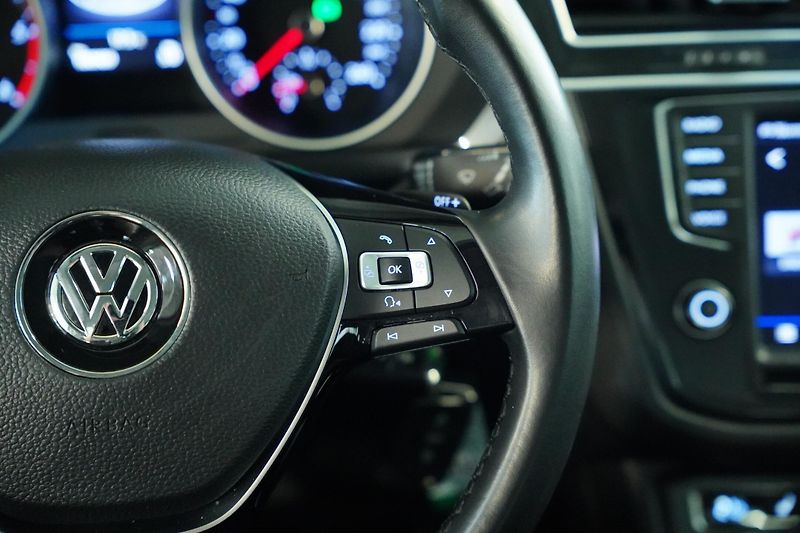 Volkswagen Tiguan - fotka 17 z 30