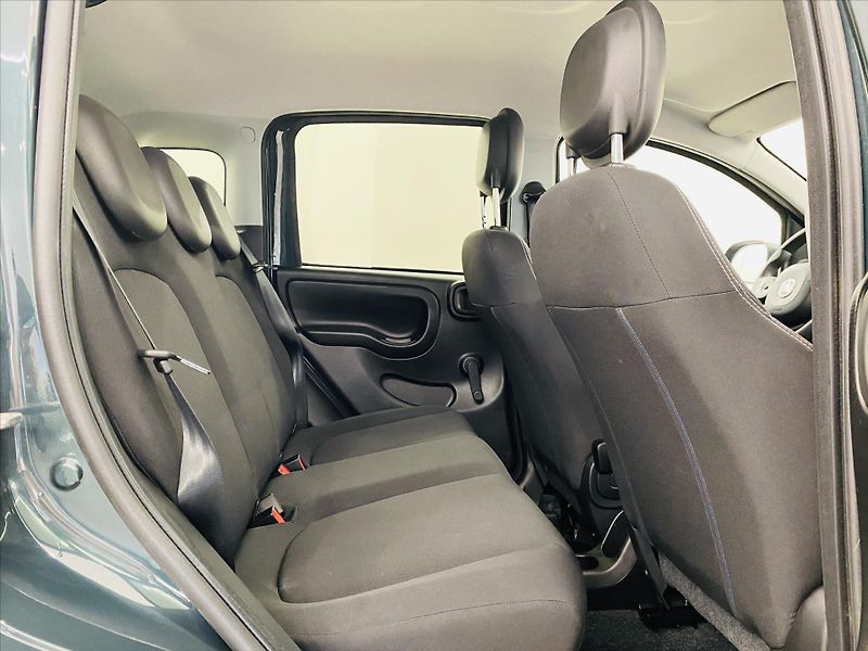 Fiat Panda 1,0 Hybrid - fotka 8 z 23