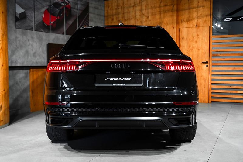 Audi Q8 - fotka 21 z 22