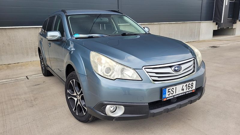 Subaru Legacy 2,5i 4x4 123 KW - fotka 1 z 24