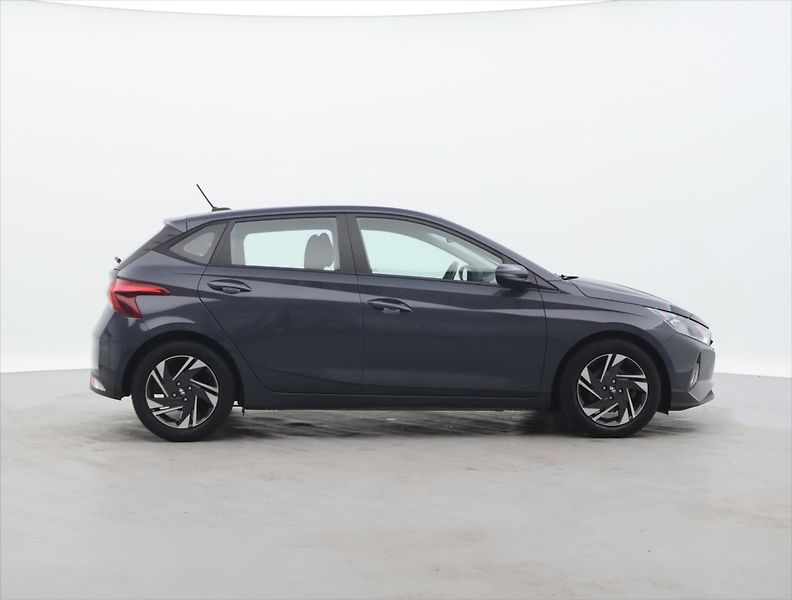 Hyundai i20 1,0 T-GDI 73kW Comfort Club CZ - fotka 8 z 32