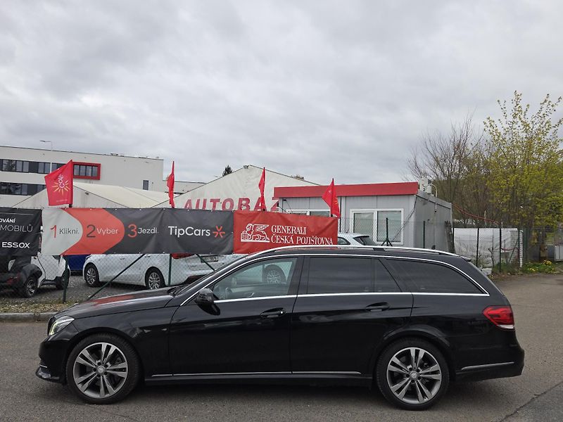 Mercedes-Benz Třídy E (2013) 350BLUETEC 4MATIC splátky všem - fotka 12 z 12