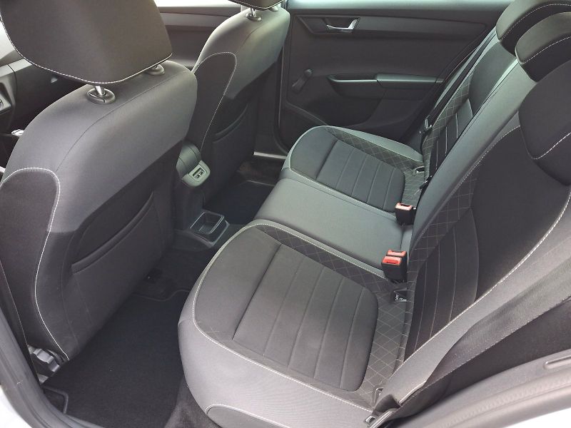 Škoda Fabia (2022) Combi DSG Black Edition 1,0TSi - fotka 7 z 32