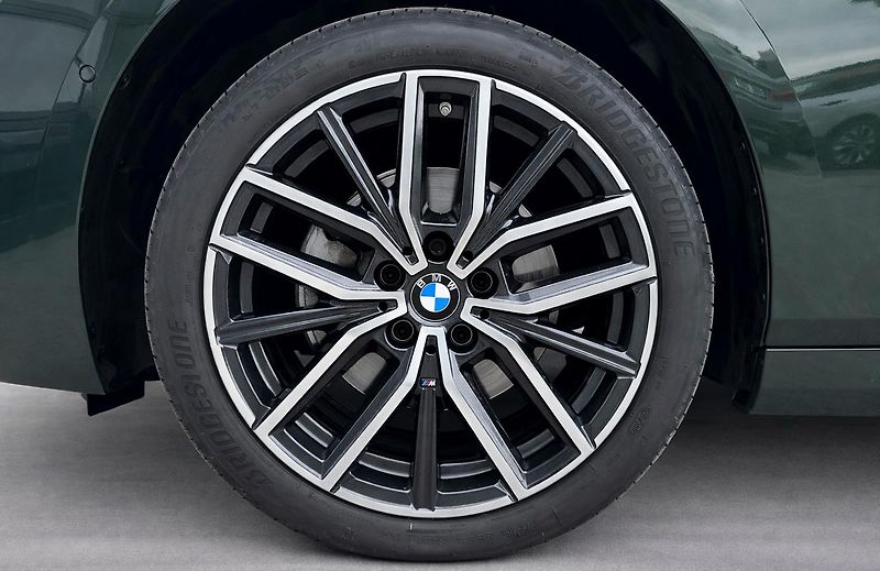 BMW Řada 2 218i ActiveTourer M-Sport - fotka 25 z 26