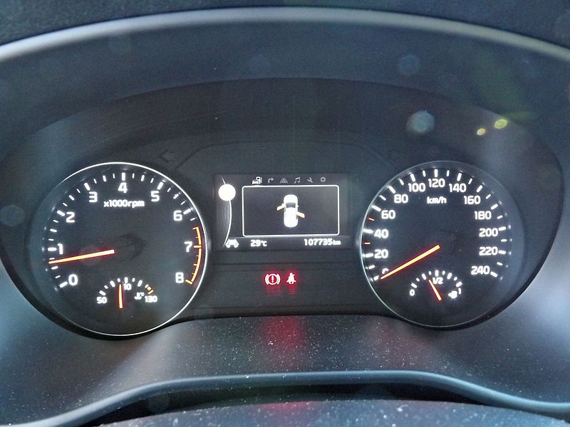 Kia Sportage 1.6GDi 97kW ČR Navi Kamera DPH - fotka 15 z 34