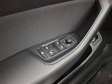 Volkswagen Passat (2018) 2.0 TDI, Automat, Navi - náhled 20