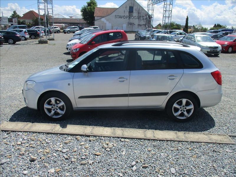 Škoda Fabia 1,4 i 16v, aut. klimatizace, - fotka 4 z 24
