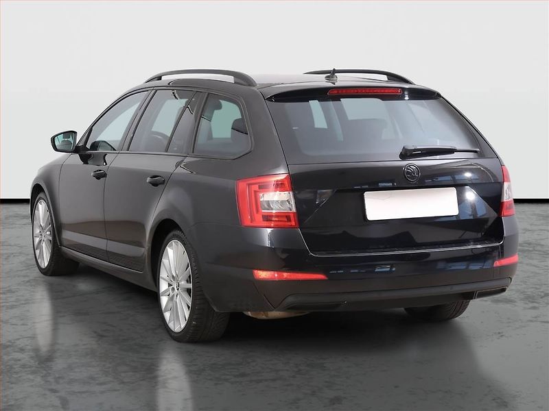 Škoda Octavia (2013) Elegance 1.8 TSI, Automat - fotka 4 z 19