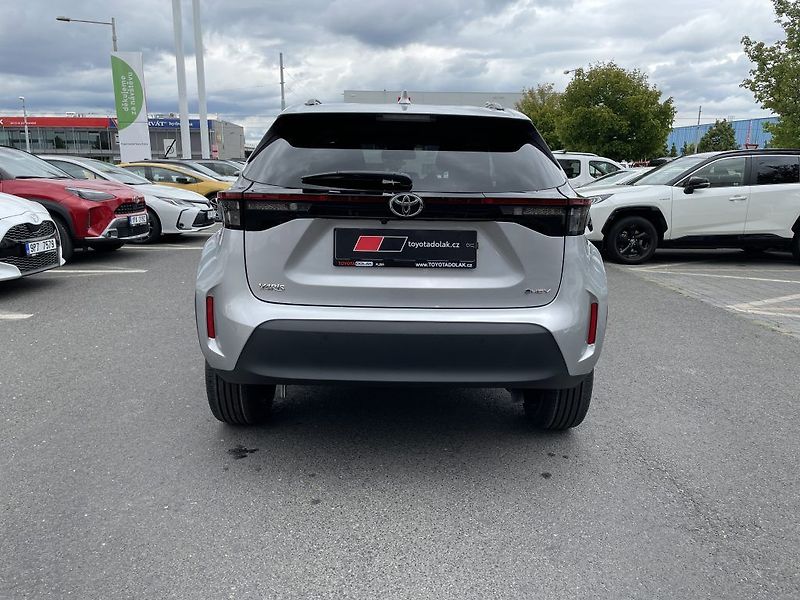 Toyota Yaris Cross 1.5 Hybrid 130k ODBĚR 6/2026 - fotka 4 z 29