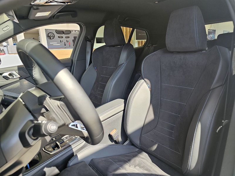 BMW Řada 1 1 Limousine 120 M Sport - fotka 14 z 28
