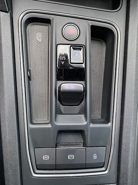Cupra Leon (2024) Sportstourer 1.5 eTSI DSG 2024 - fotka 18 z 18