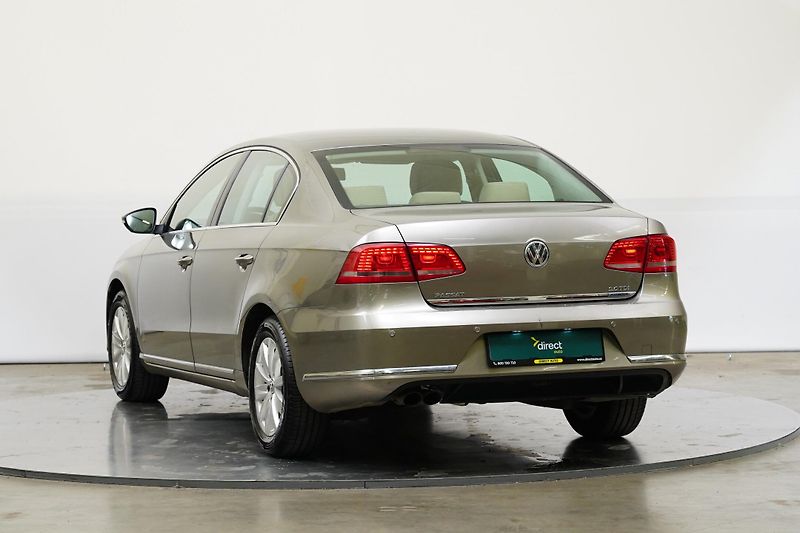 Volkswagen Passat - fotka 7 z 23