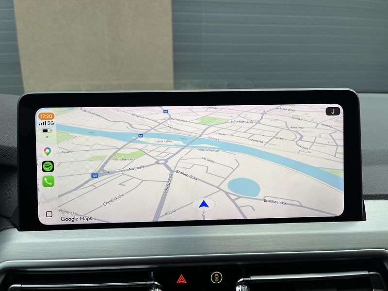 BMW X4 (2024) 3,0xD ///M 210Kw,TZ,webas,ACC - fotka 44 z 58