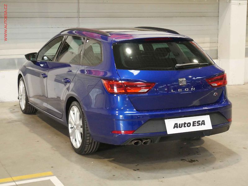 Seat Leon (2019) 2.0 TDI, 1.maj, DSG, navi - fotka 4 z 23