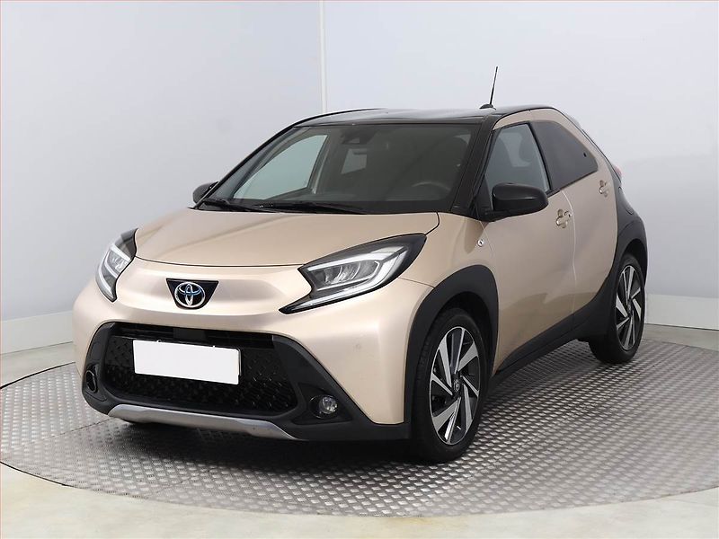 Toyota Aygo (2022) 1.0, ČR,1.maj, Serv.kniha - fotka 2 z 18