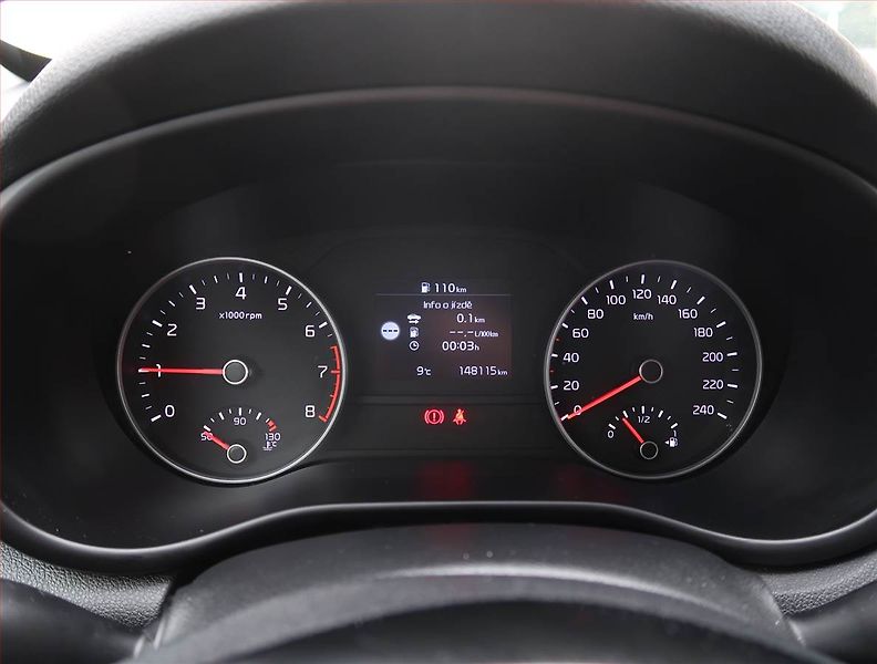 Kia Sportage (2019) 1.6 GDI, Serv.kniha, Navi - fotka 11 z 24