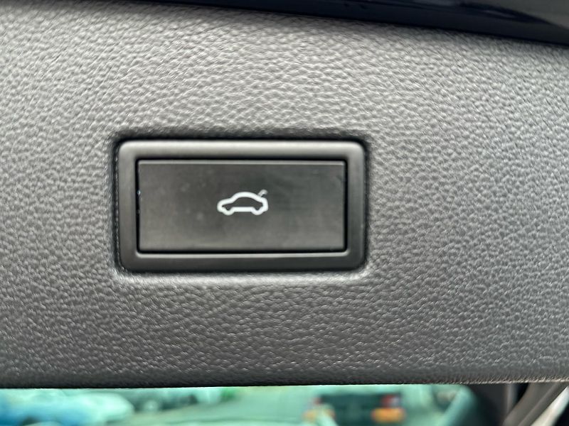 Volkswagen Tiguan Life 2,0 TDI 110 kW 6G - fotka 20 z 23