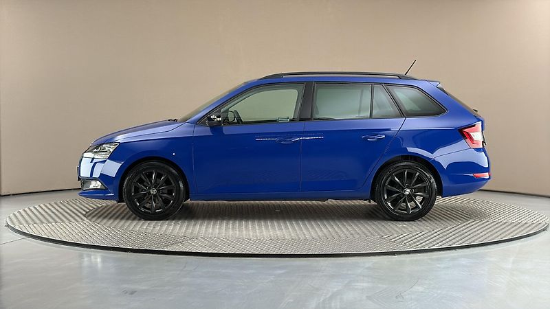 Škoda Fabia 1.0 TSI Black Combi - fotka 4 z 23