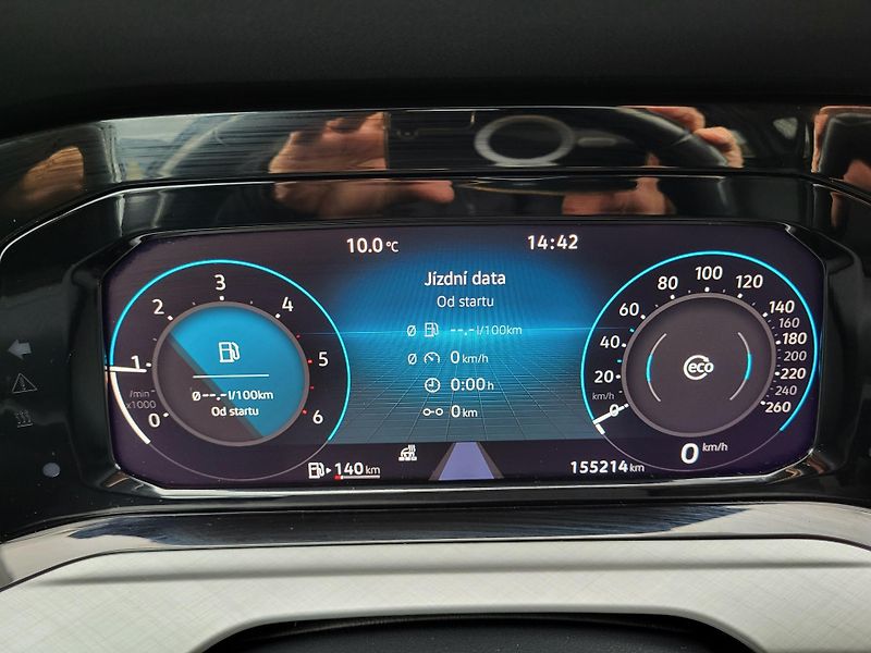 Volkswagen Golf Variant 2.0 TDi BMT 85kW LIFE - fotka 11 z 49