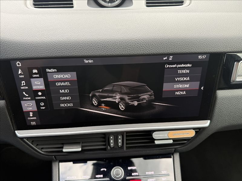 Porsche Cayenne 3.0 V6 Sport chrono - fotka 22 z 26