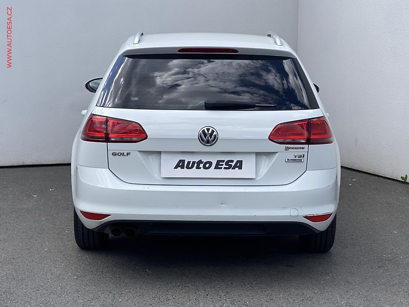 Volkswagen Golf (2015) 1.4TSi, 1.maj,ČR, servis - fotka 5 z 15