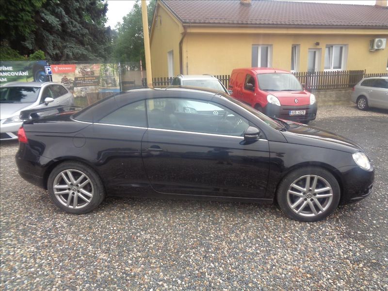 Volkswagen EOS 2,0 - fotka 11 z 21