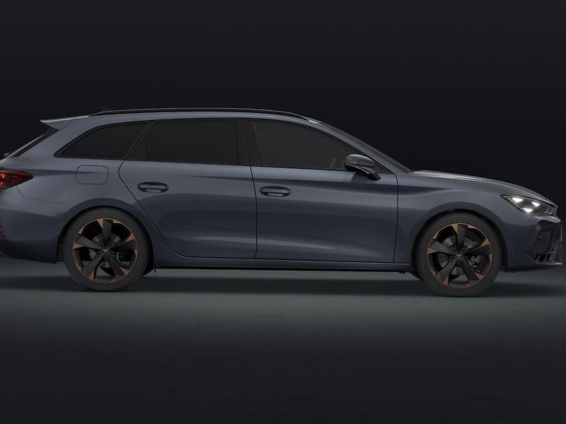 Cupra Leon 1.5TSI e-HYBRID 150kW DSG - fotka 4 z 6
