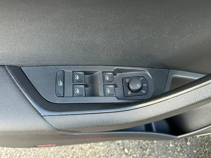 Škoda Karoq (2023) 1.5 TSI 110kW LED manuál - fotka 11 z 35