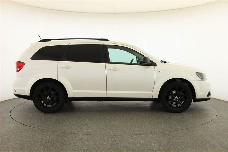 Fiat Freemont (2016) 2.0 MultiJet, 4X4, Automat - fotka 6 z 21