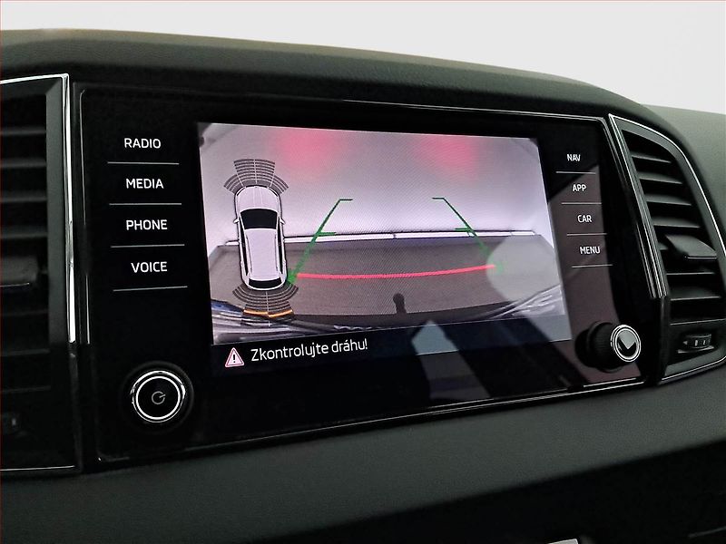 Škoda Karoq (2019) Style 1.5 TSI - fotka 24 z 25