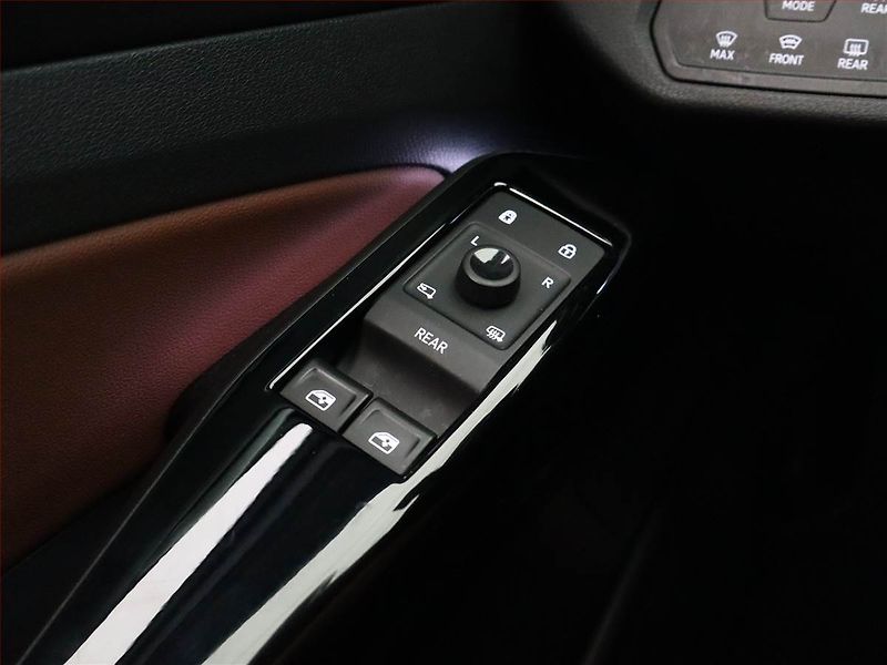 Volkswagen ID.4 (2020) Pro Perf. (82 kWh), SoH 79% - fotka 16 z 21