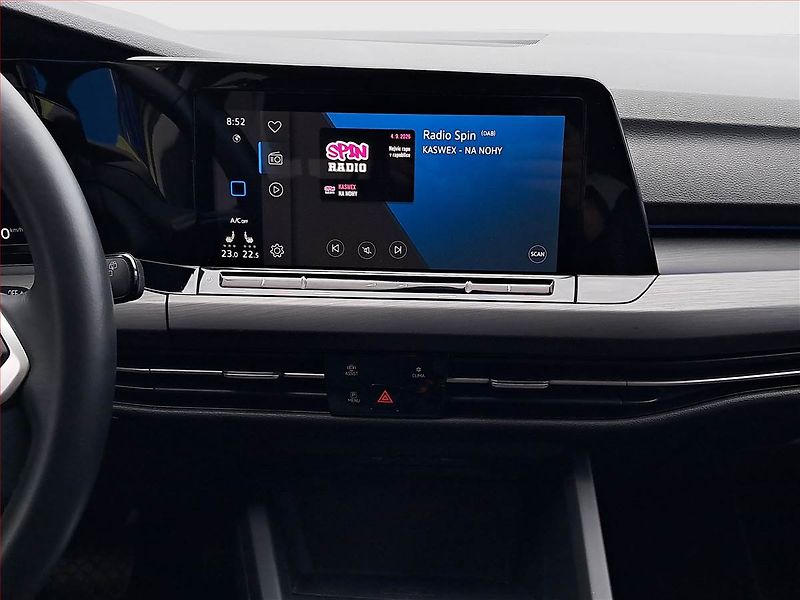 Volkswagen Golf (2021) Style 1.5 eTSI - fotka 12 z 20