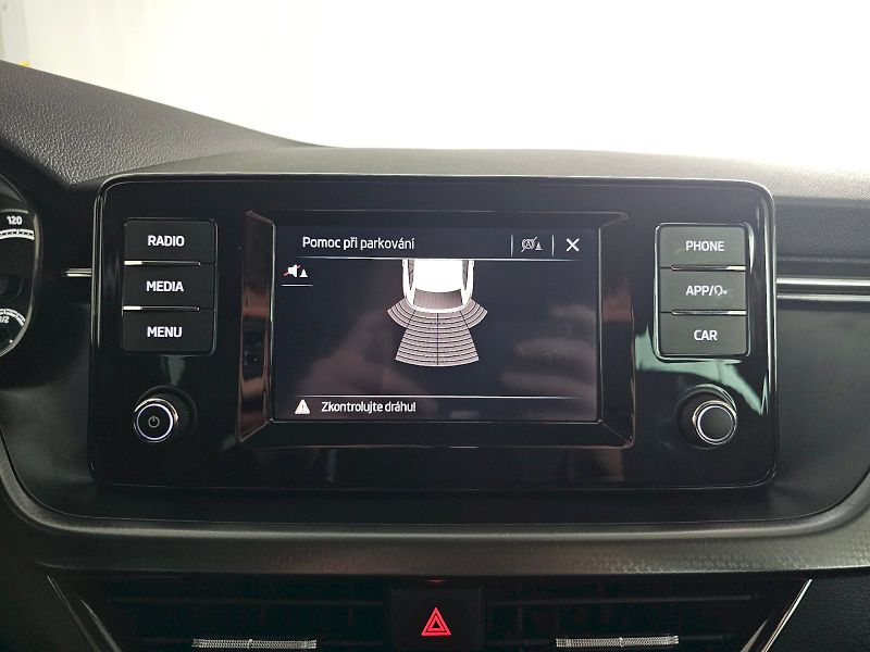 Škoda Scala (2022) 1.0TSI 81kW Ambition - fotka 15 z 27