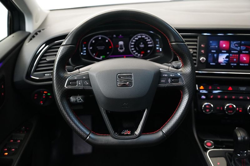 Seat Leon - fotka 18 z 27
